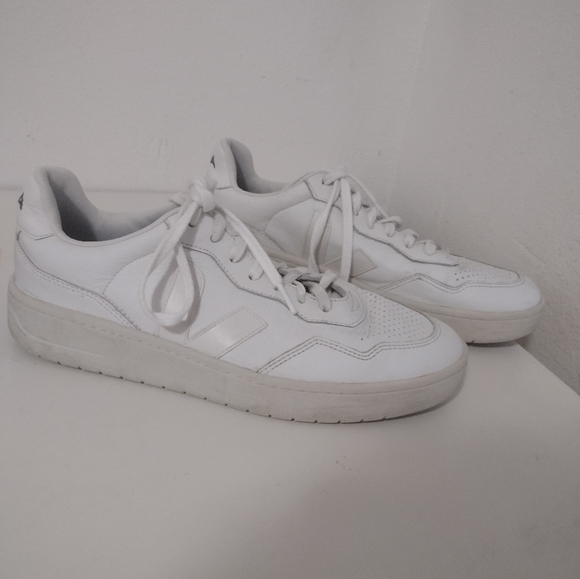 VEJA sneakers V-12 extra white size 10 - Picture 1 of 12